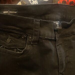 FINAL MARKDOWN True Religion Ricky Relaxed Straight Jeans in Black